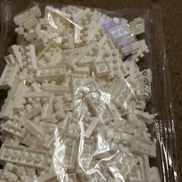 LEGO 1x2 Panel w/ Center Divider-Heel Protector White Large Qty No Label Read - Picture 5 of 16